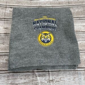 Quinnipiac winter scarf ice hockey national champions ncaa embroidery 2023 gray